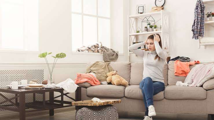 Casa siempre desordenada puede ser señal de estrés o procrastinación