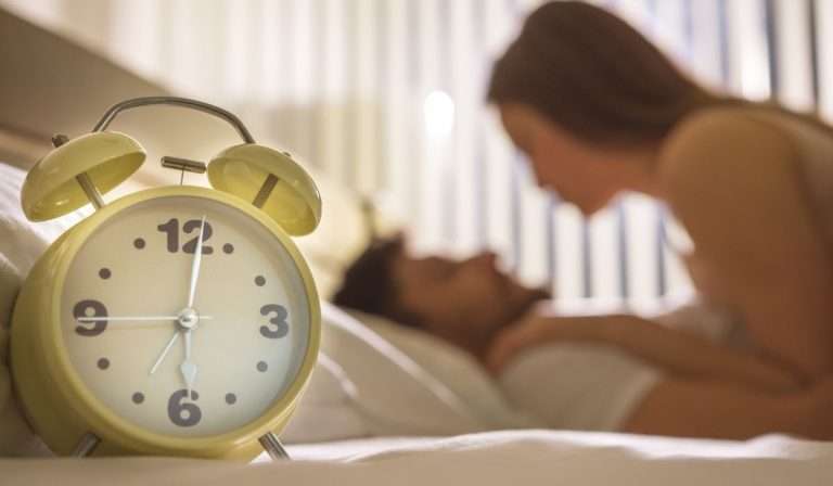 ¿Cuánto dura el hombre promedio en la cama?