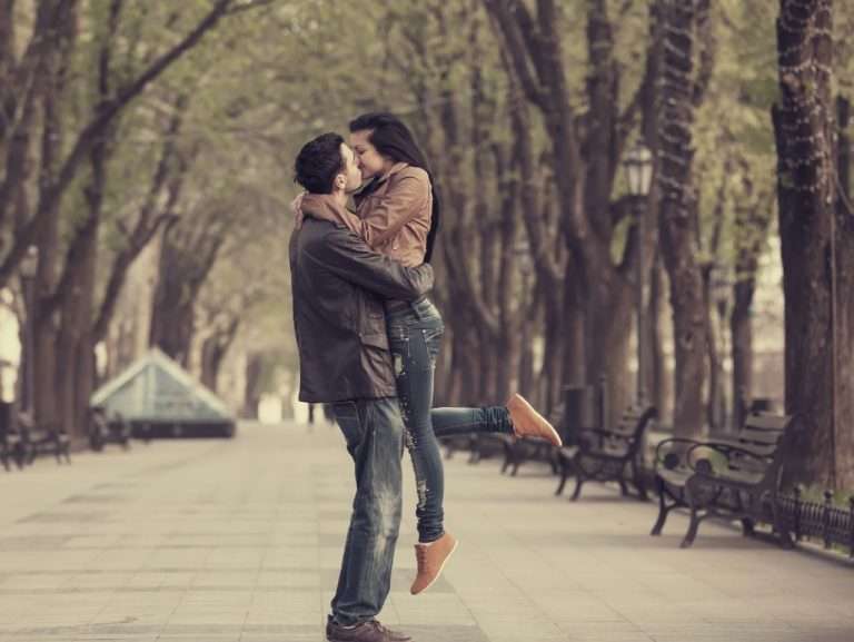 Qué hace que un hombre se enamore después de la intimidad